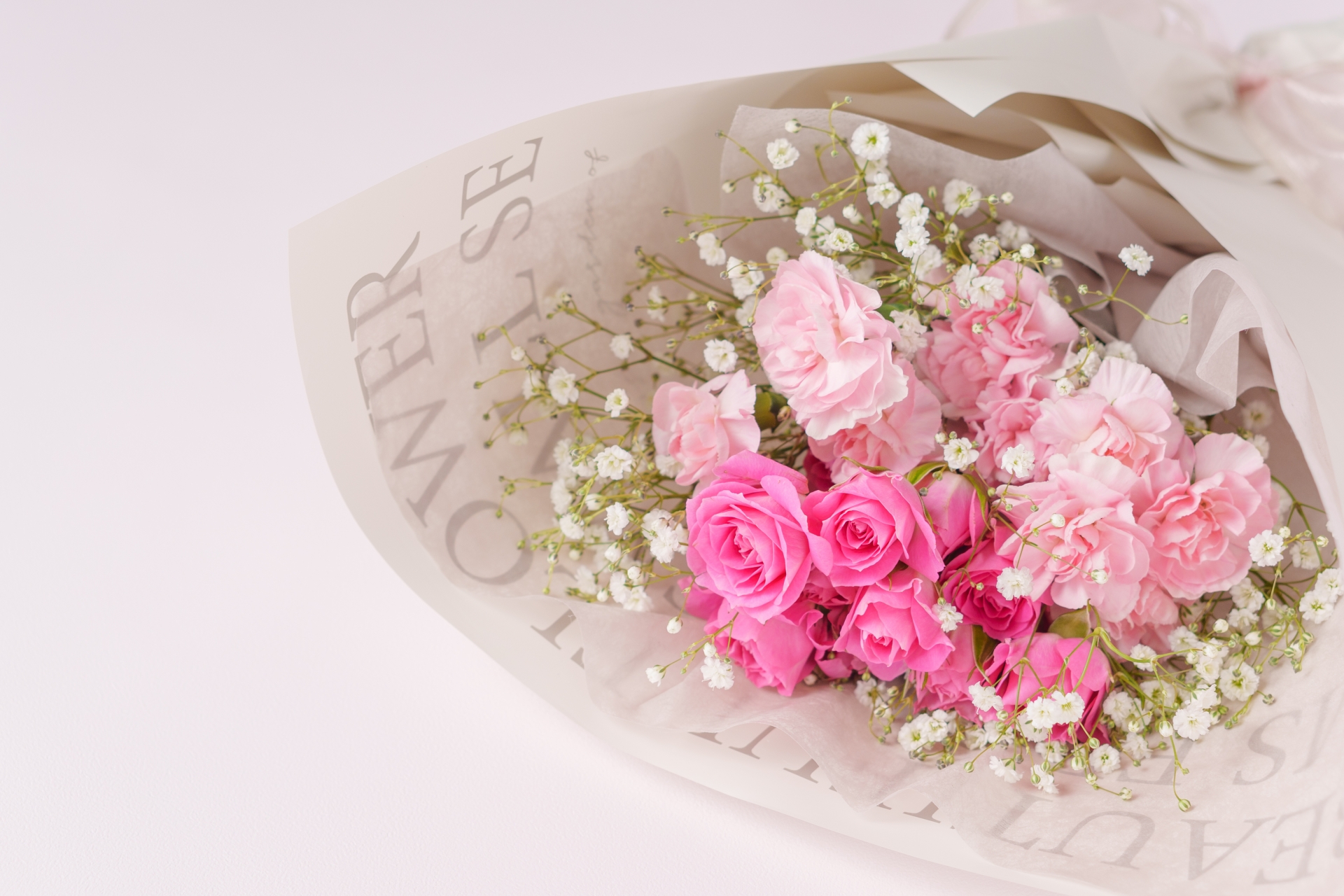 バラとカーネーション